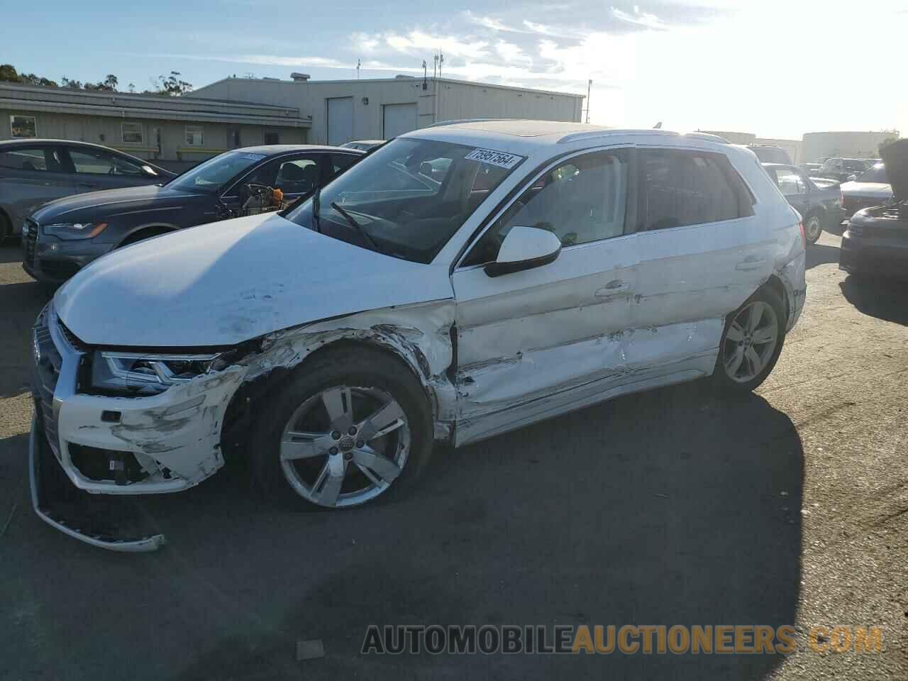 WA1BNAFY5J2168942 AUDI Q5 2018