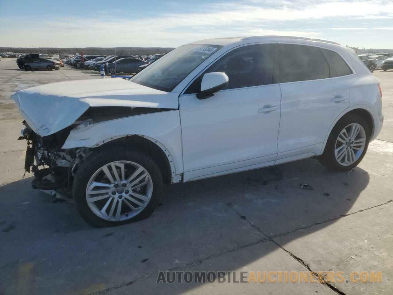 WA1BNAFY6J2020458 AUDI Q5 2018