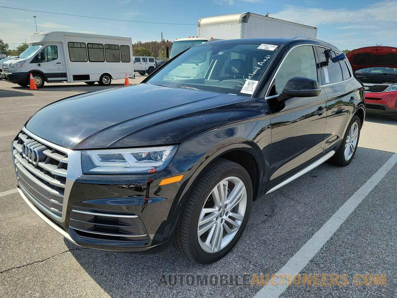 WA1BNAFY8K2082073 Audi Q5 2019