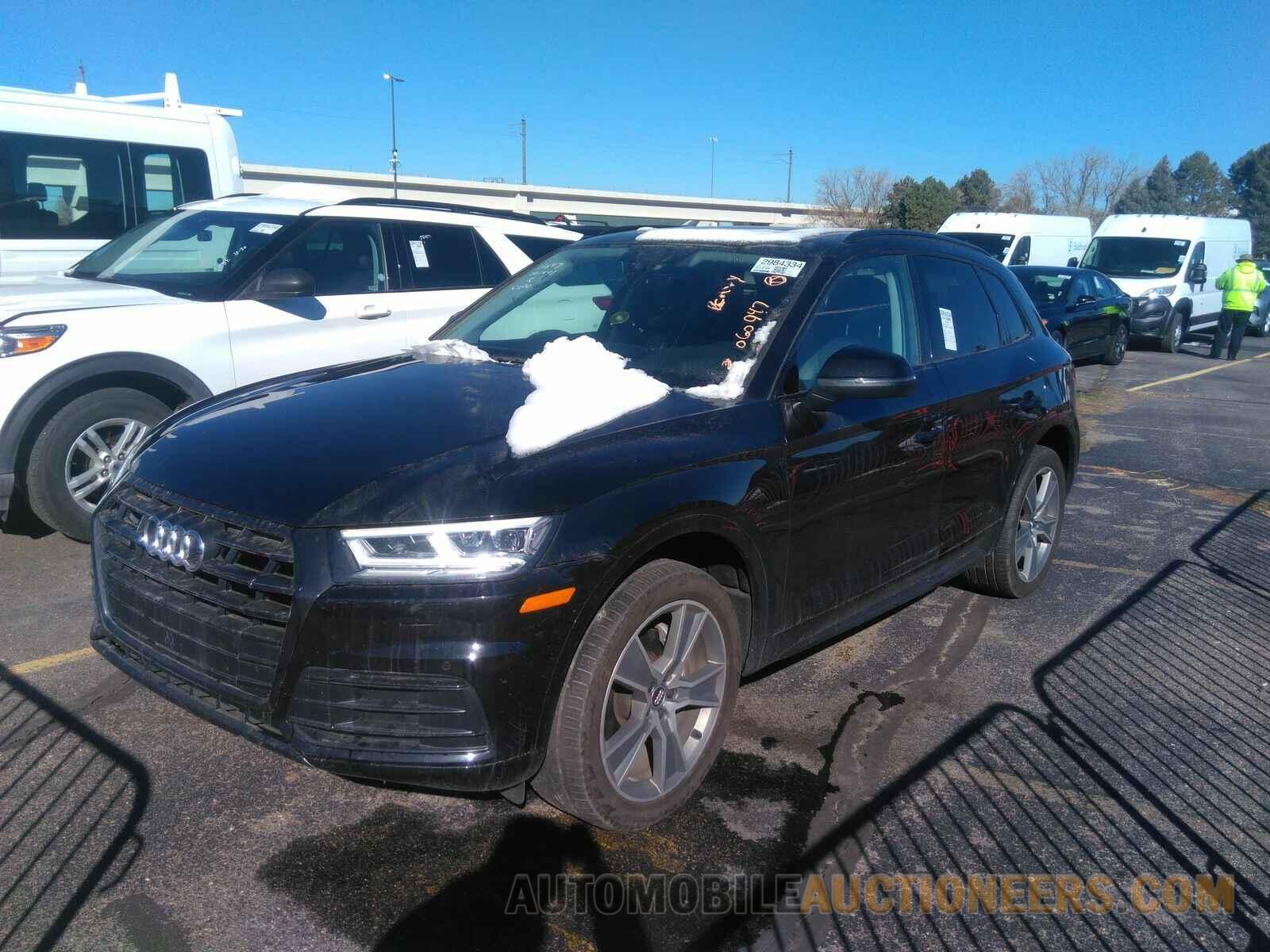 WA1BNAFYXK2060947 Audi Q5 2019