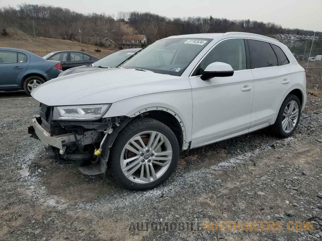 WA1BNAFYXK2094810 AUDI Q5 2019