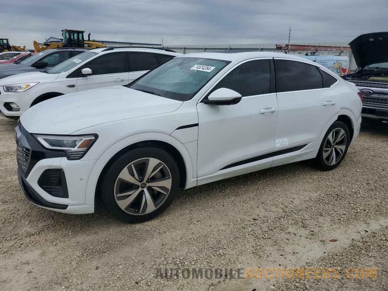 WA1CAAGEXRB007065 AUDI Q8 E-TRON 2024