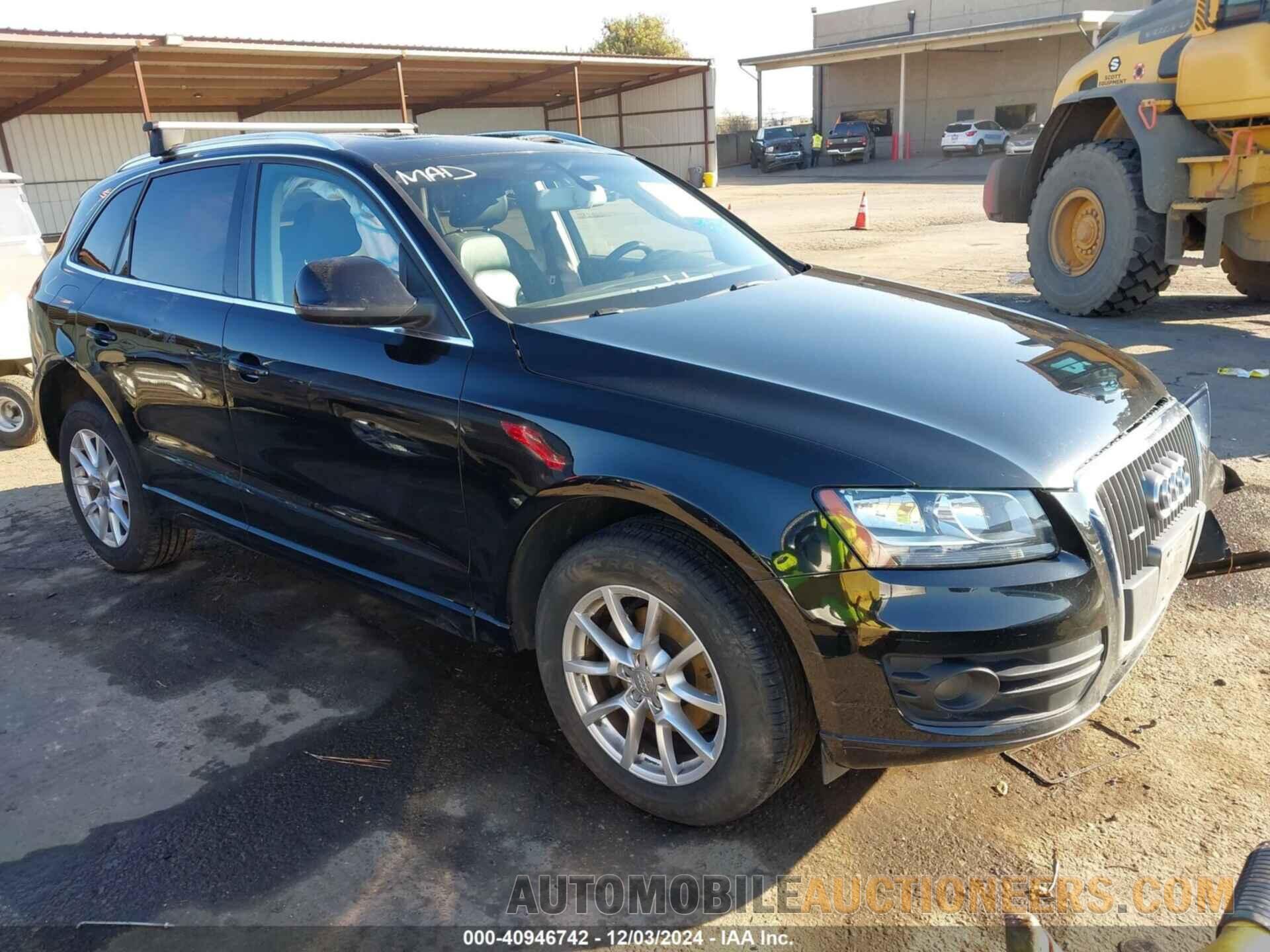 WA1CFAFP2BA039119 AUDI Q5 2011