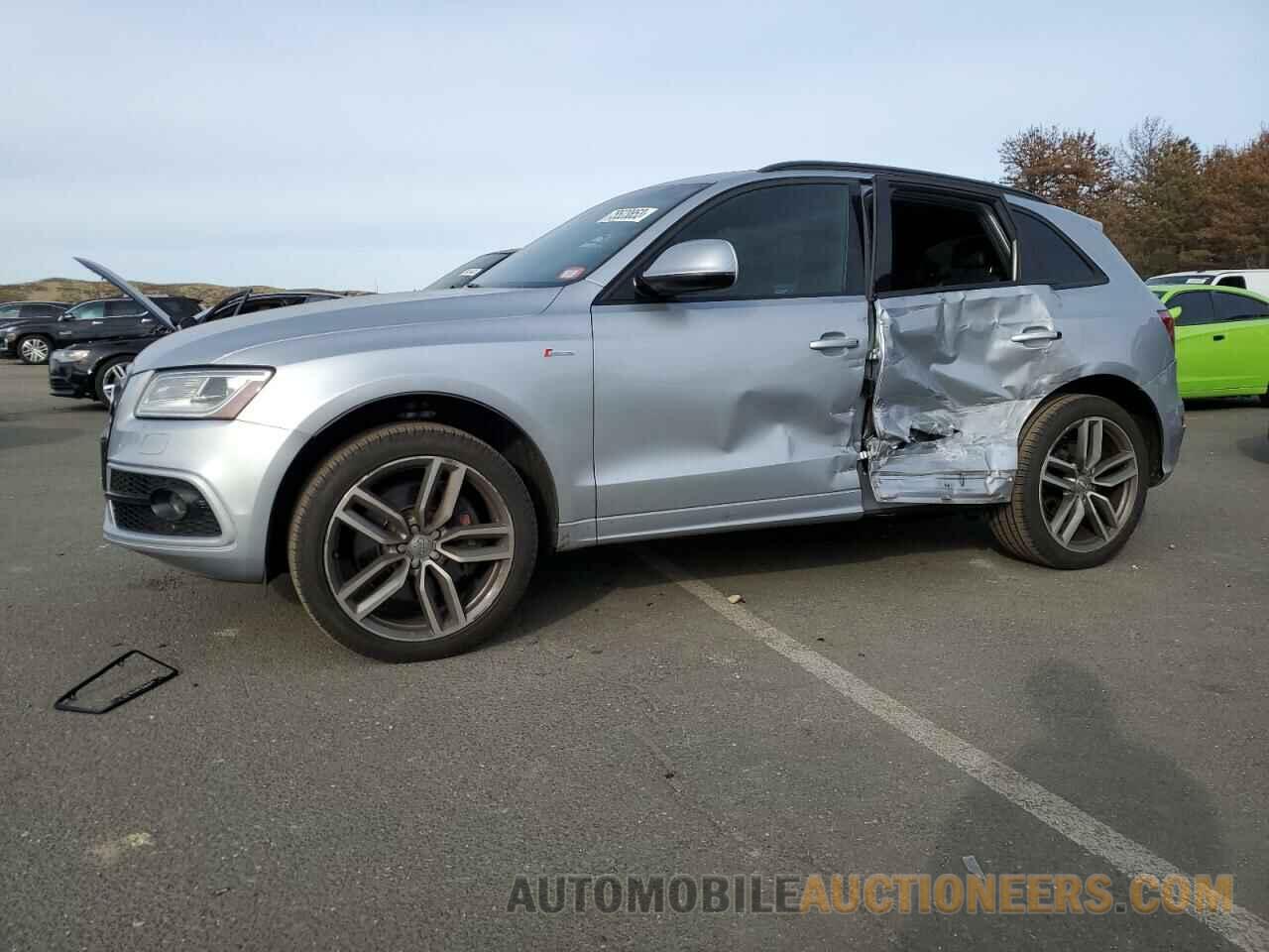 WA1CGAFP8FA119608 AUDI SQ5 2015