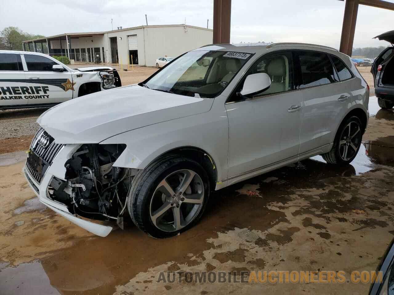 WA1CMAFP9FA097093 AUDI Q5 2015