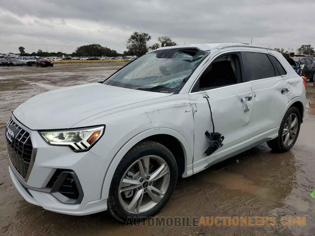 WA1DECF30P1143616 AUDI Q3 2023