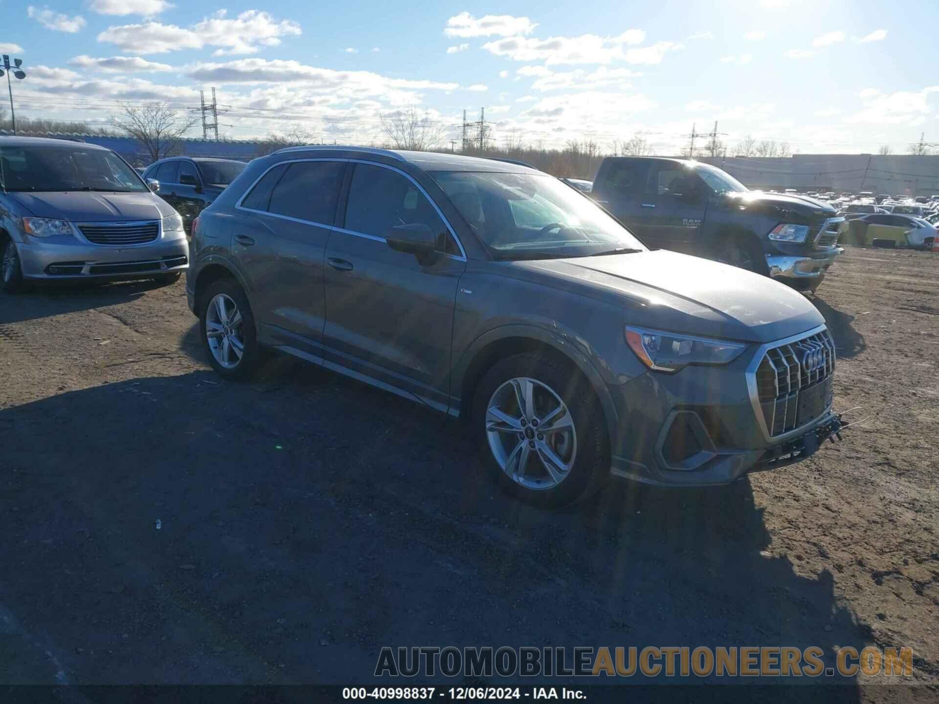 WA1DECF31M1120910 AUDI Q3 2021