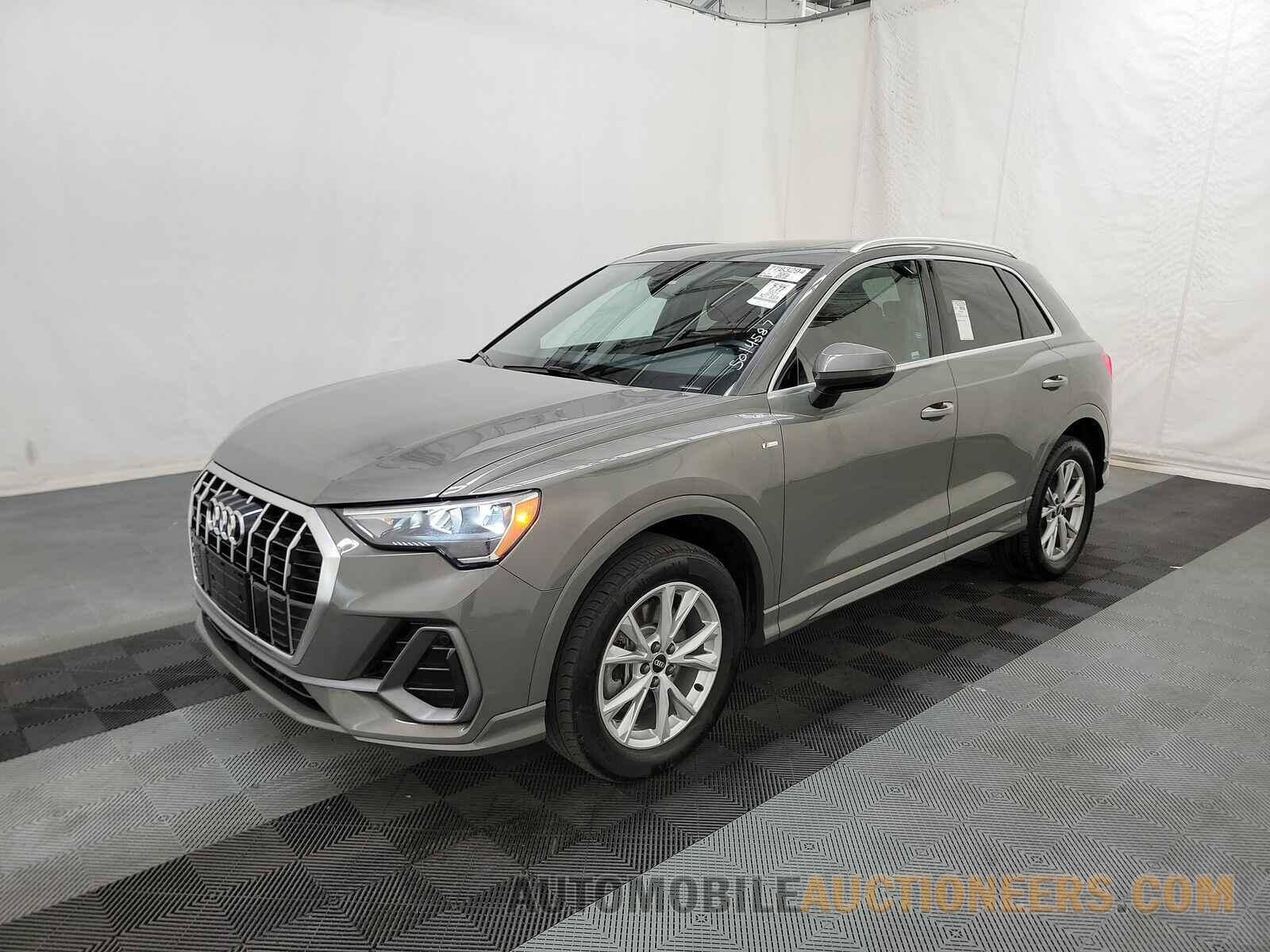 WA1DECF31M1131499 Audi Q3 2021