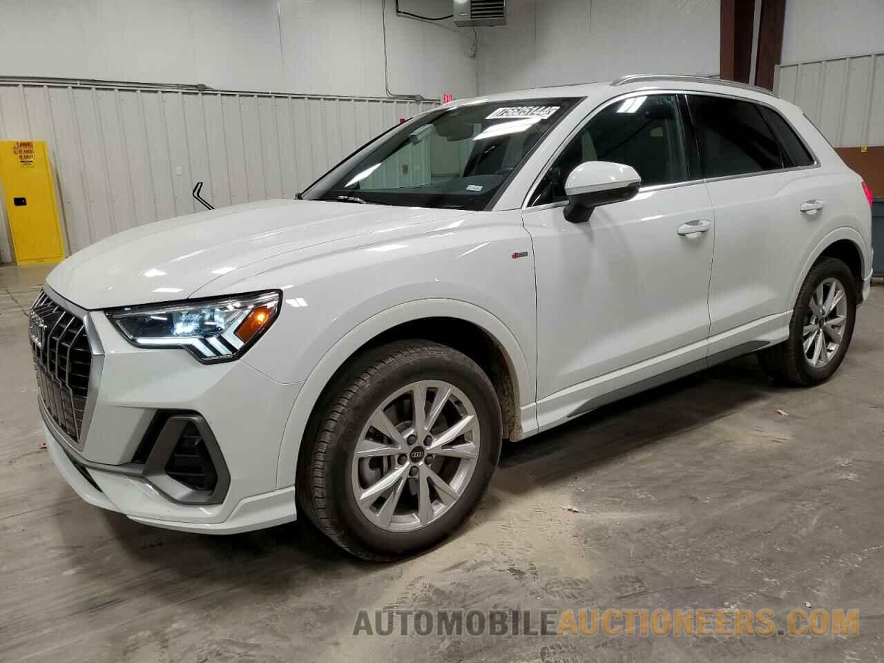 WA1DECF31R1045049 AUDI Q3 2024