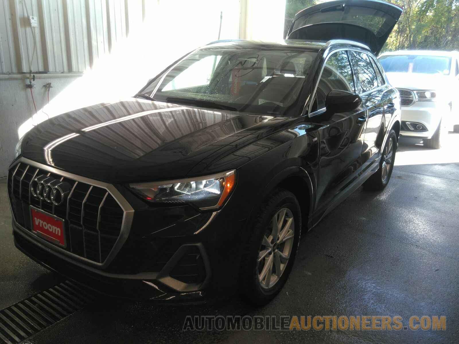 WA1DECF32M1056134 Audi Q3 2021