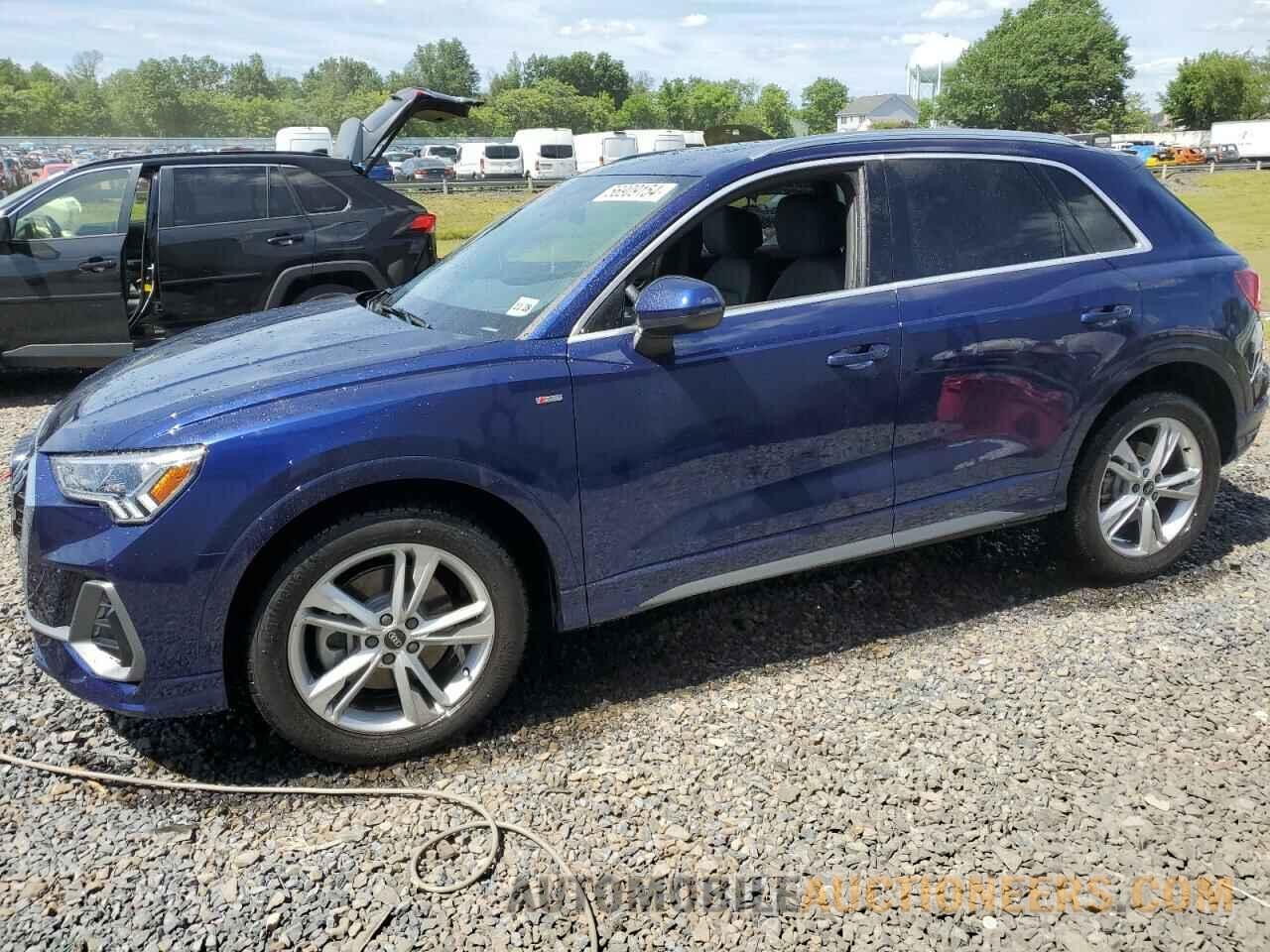 WA1DECF32R1023268 AUDI Q3 2024