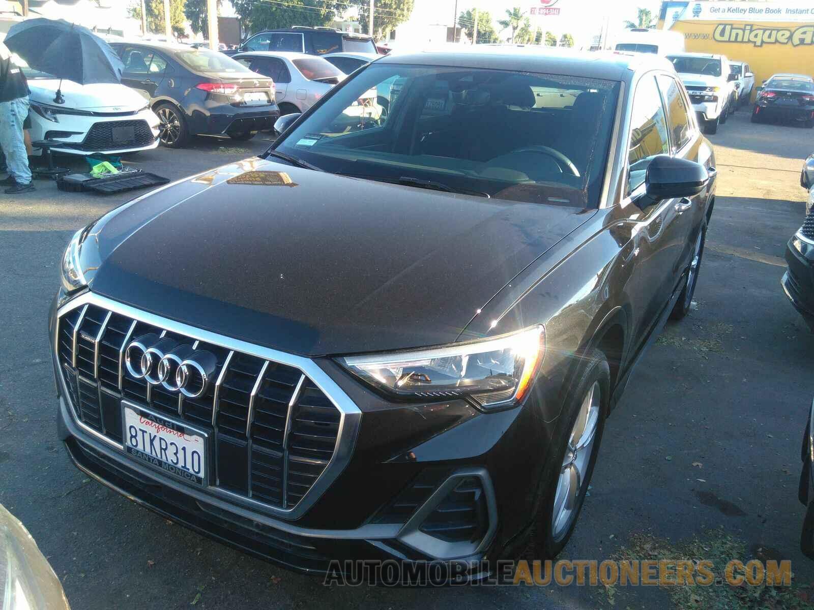 WA1DECF34M1012720 Audi Q3 2021