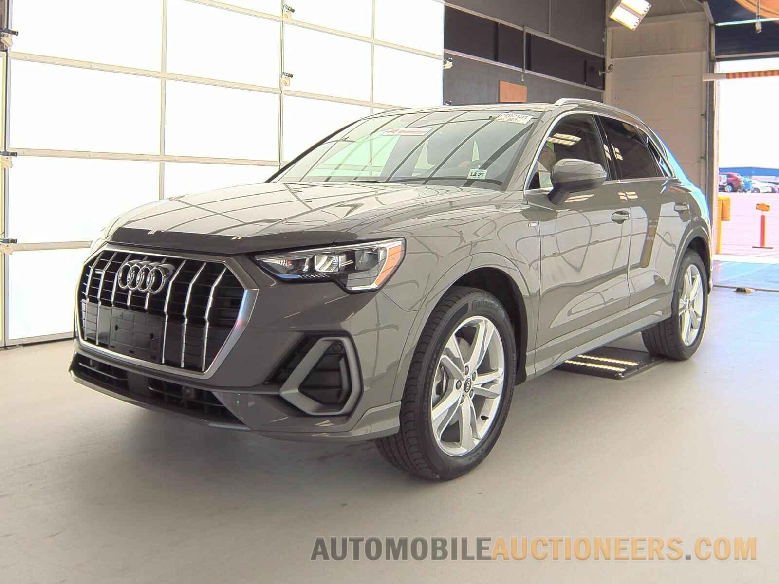 WA1DECF34M1028139 Audi Q3 2021