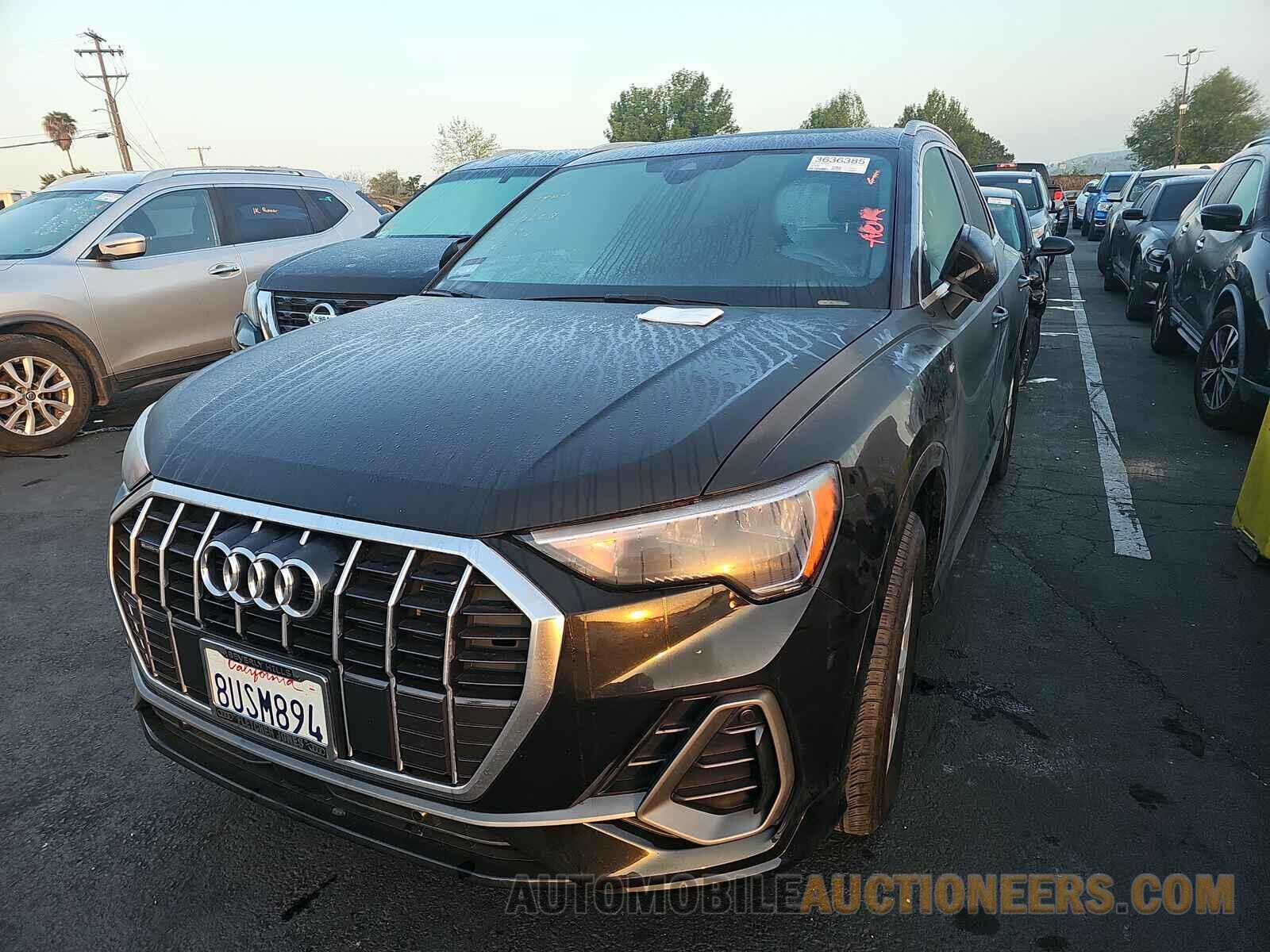 WA1DECF35M1047668 Audi Q3 2021