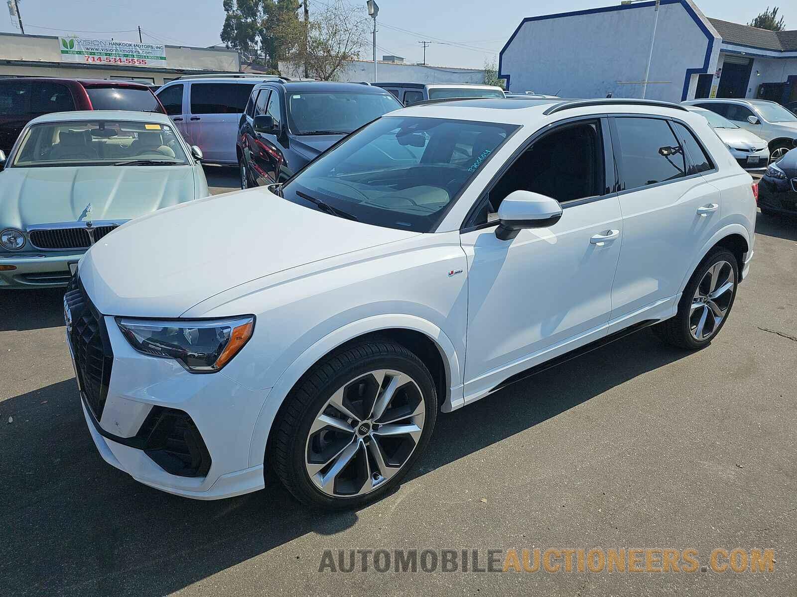 WA1DECF35M1048920 Audi Q3 2021