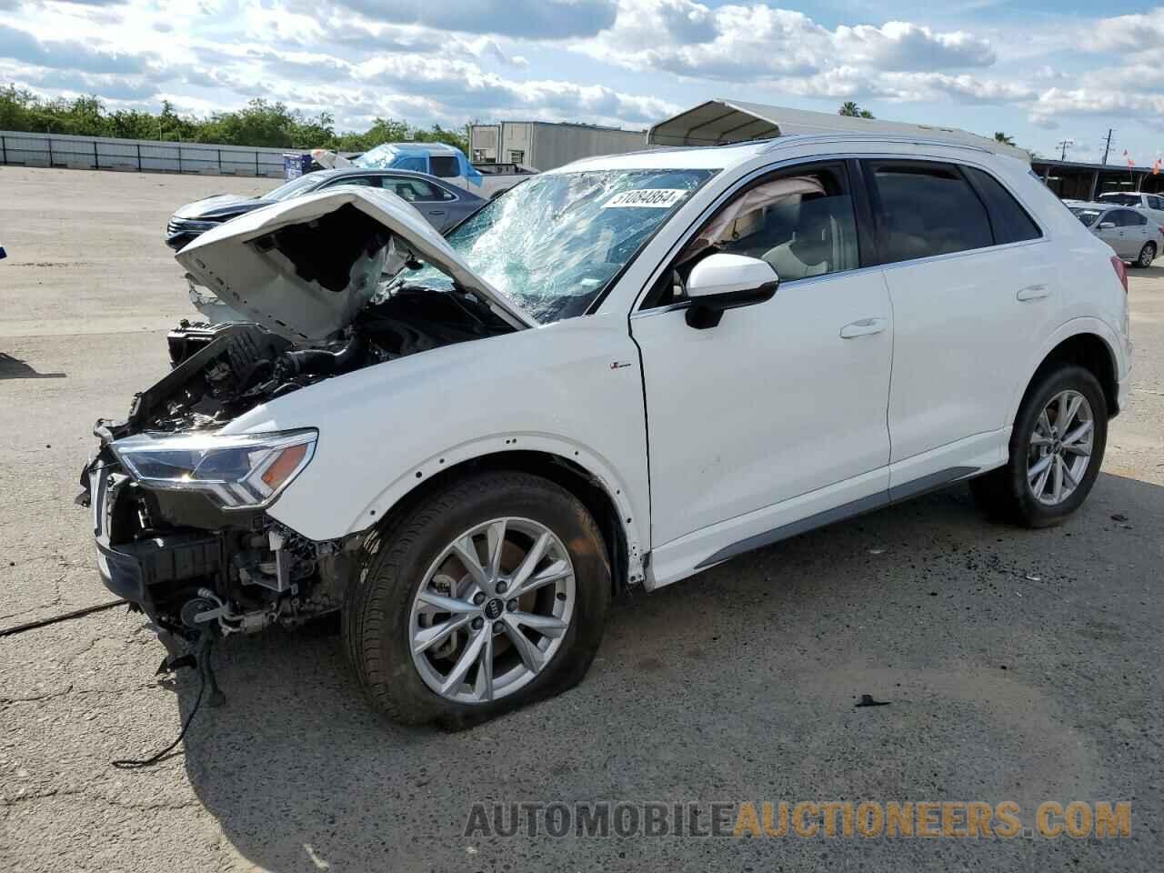 WA1DECF35P1069321 AUDI Q3 2023