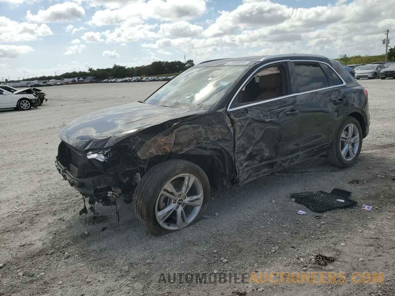 WA1DECF36M1025324 AUDI Q3 2021