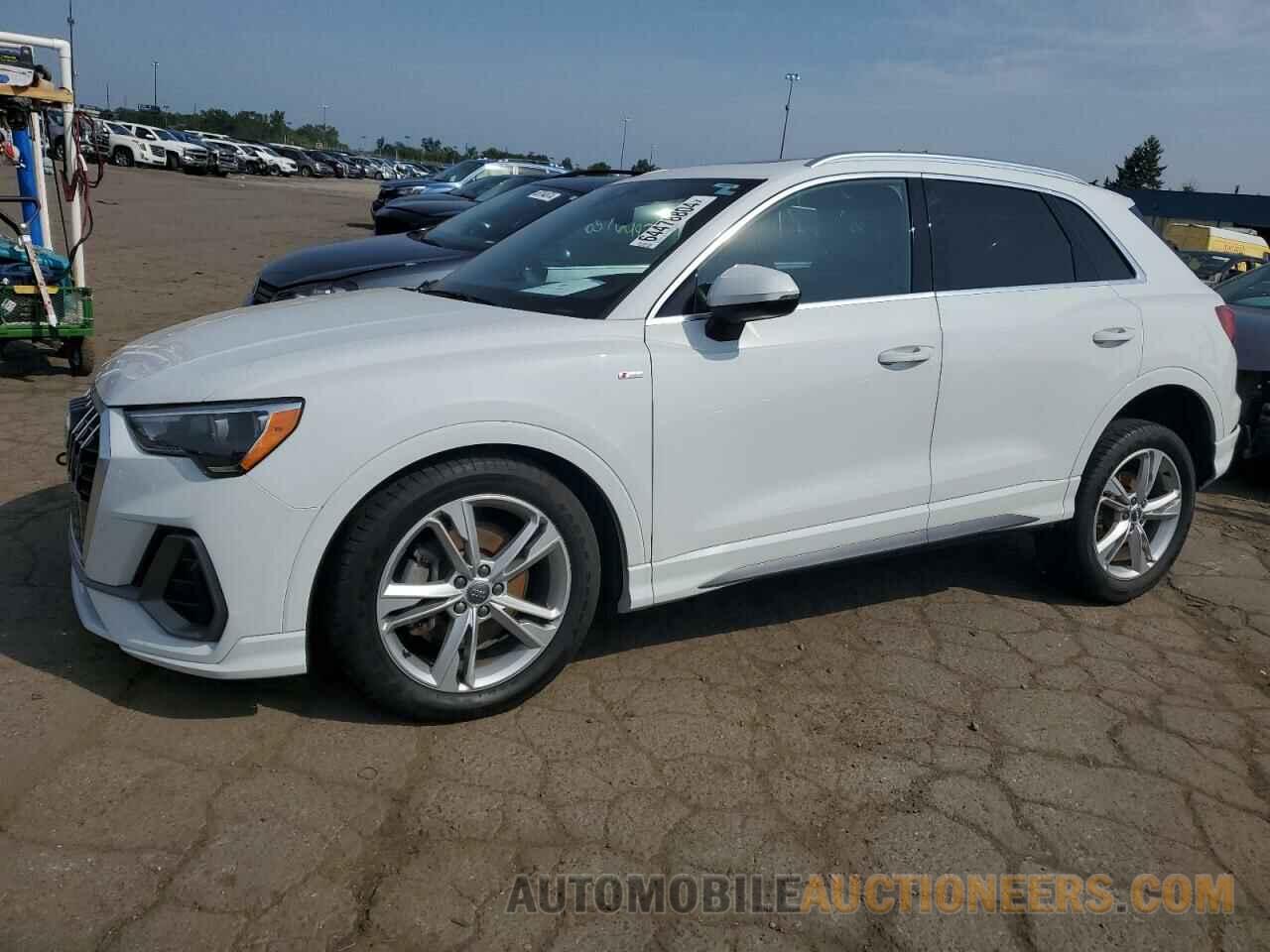 WA1DECF37L1114950 AUDI Q3 2020