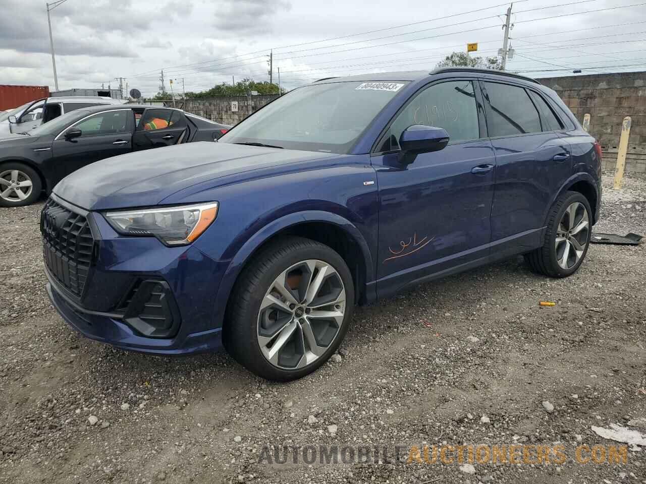 WA1DECF37M1065430 AUDI Q3 2021