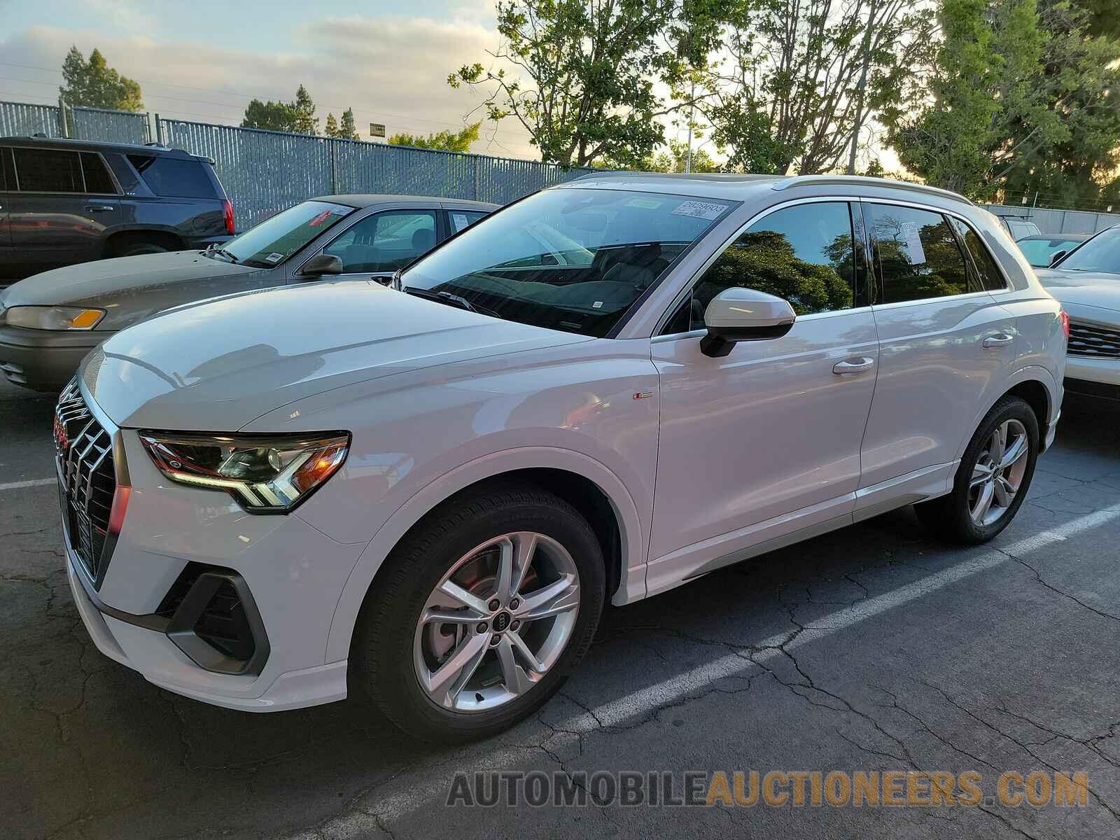 WA1DECF37R1020186 Audi Q3 2024