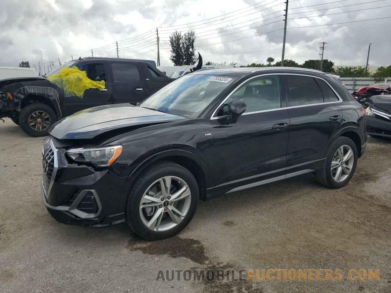 WA1DECF38M1073682 AUDI Q3 2021