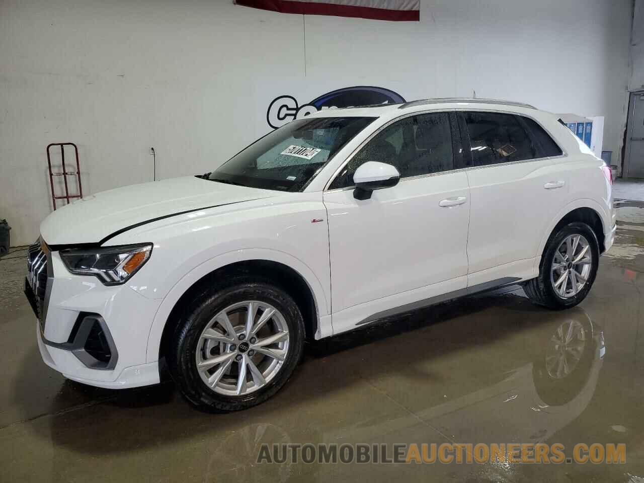 WA1DECF38P1093659 AUDI Q3 2023