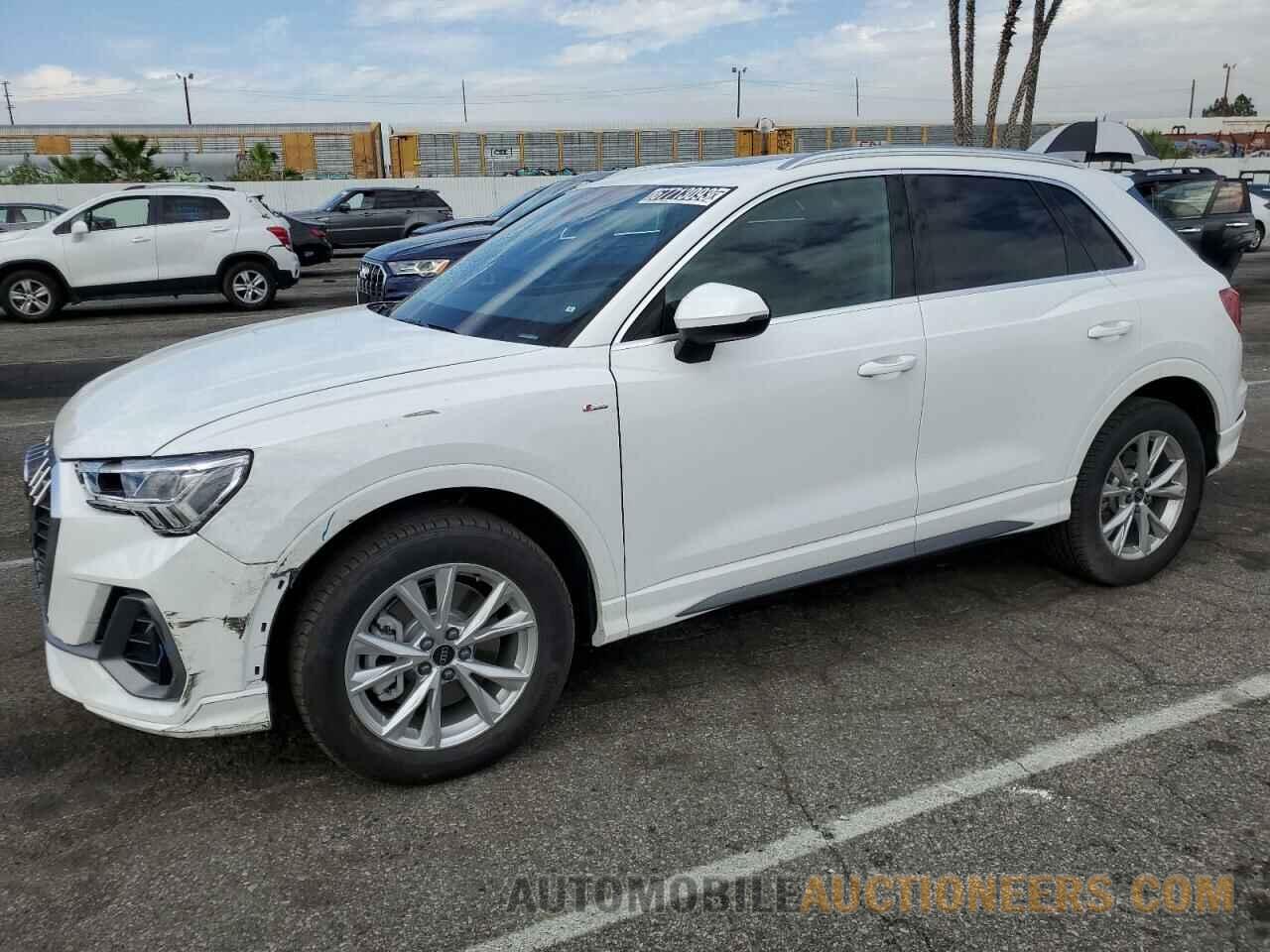 WA1DECF38P1109312 AUDI Q3 2023