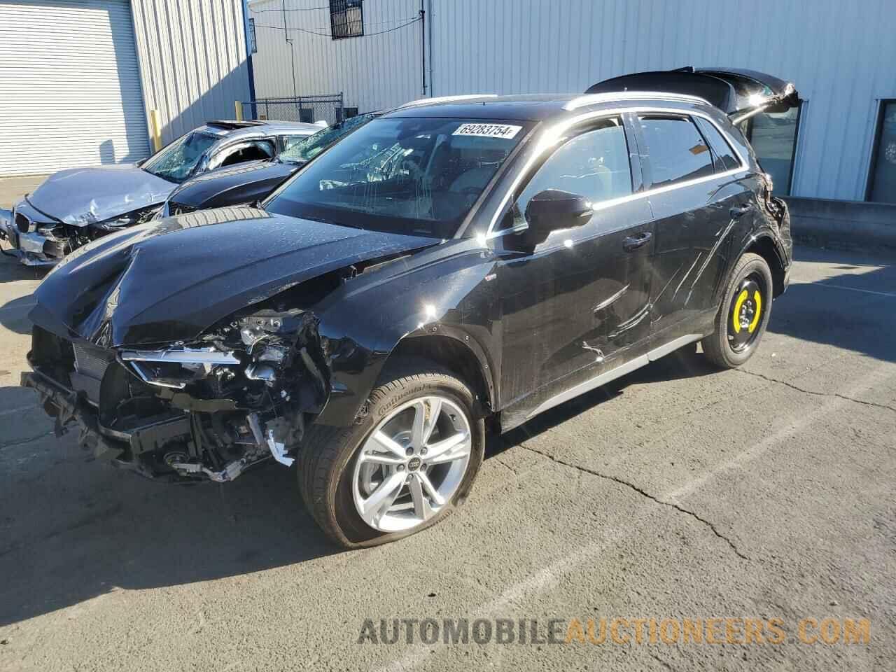 WA1DECF39P1137989 AUDI Q3 2023