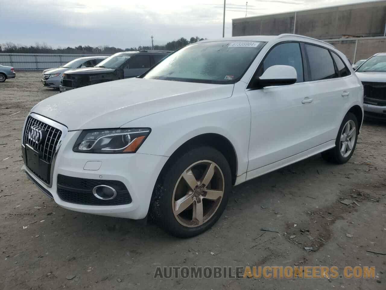 WA1DKAFP5BA013341 AUDI Q5 2011