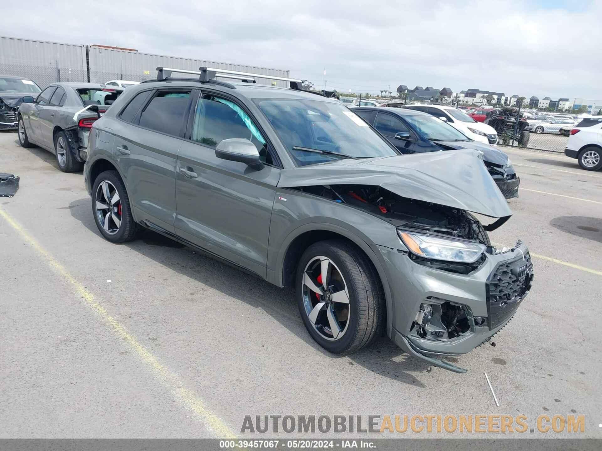 WA1EAAFY1R2044414 AUDI Q5 2024