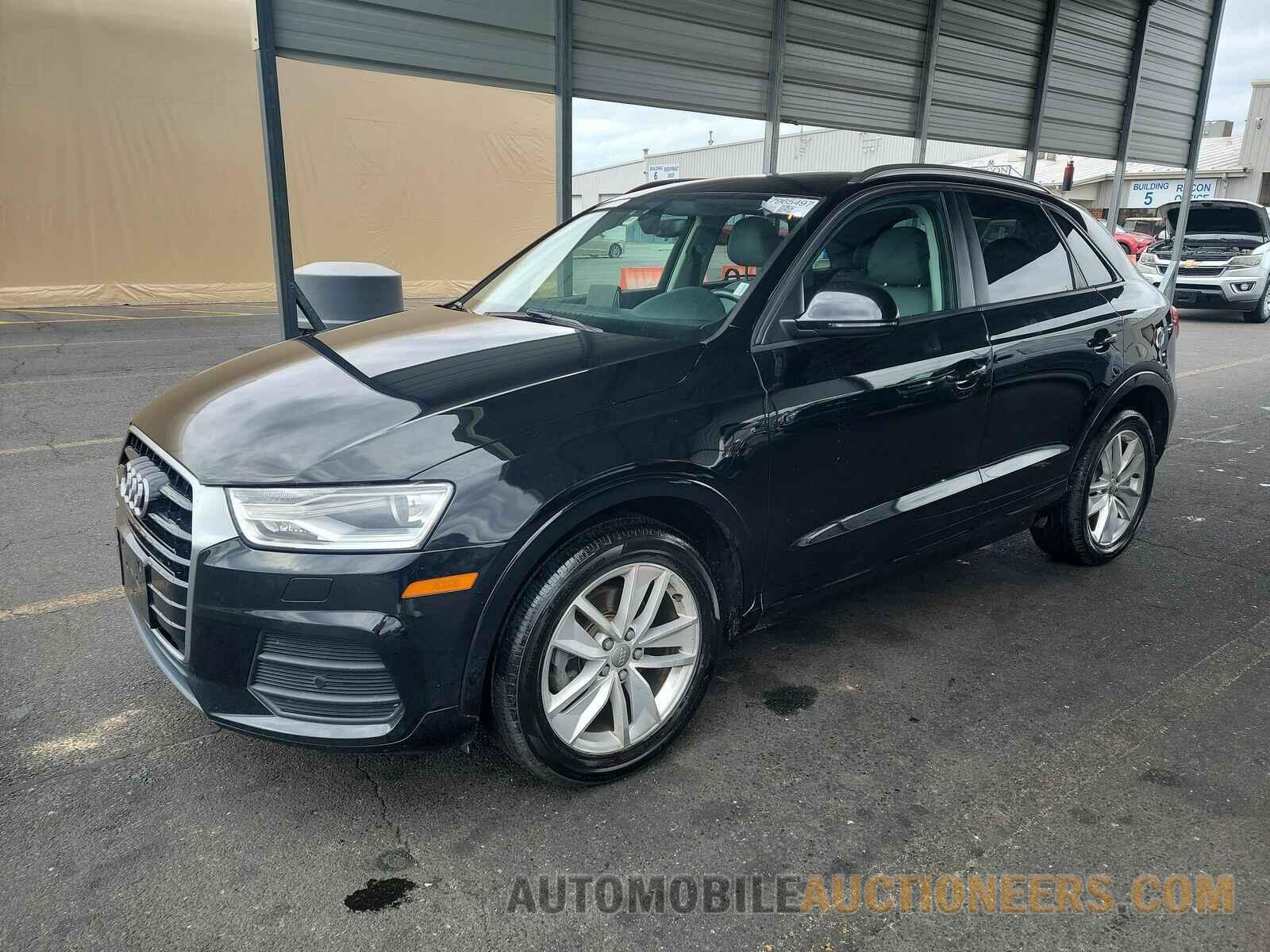 WA1ECCFS3HR013818 Audi Q3 2017