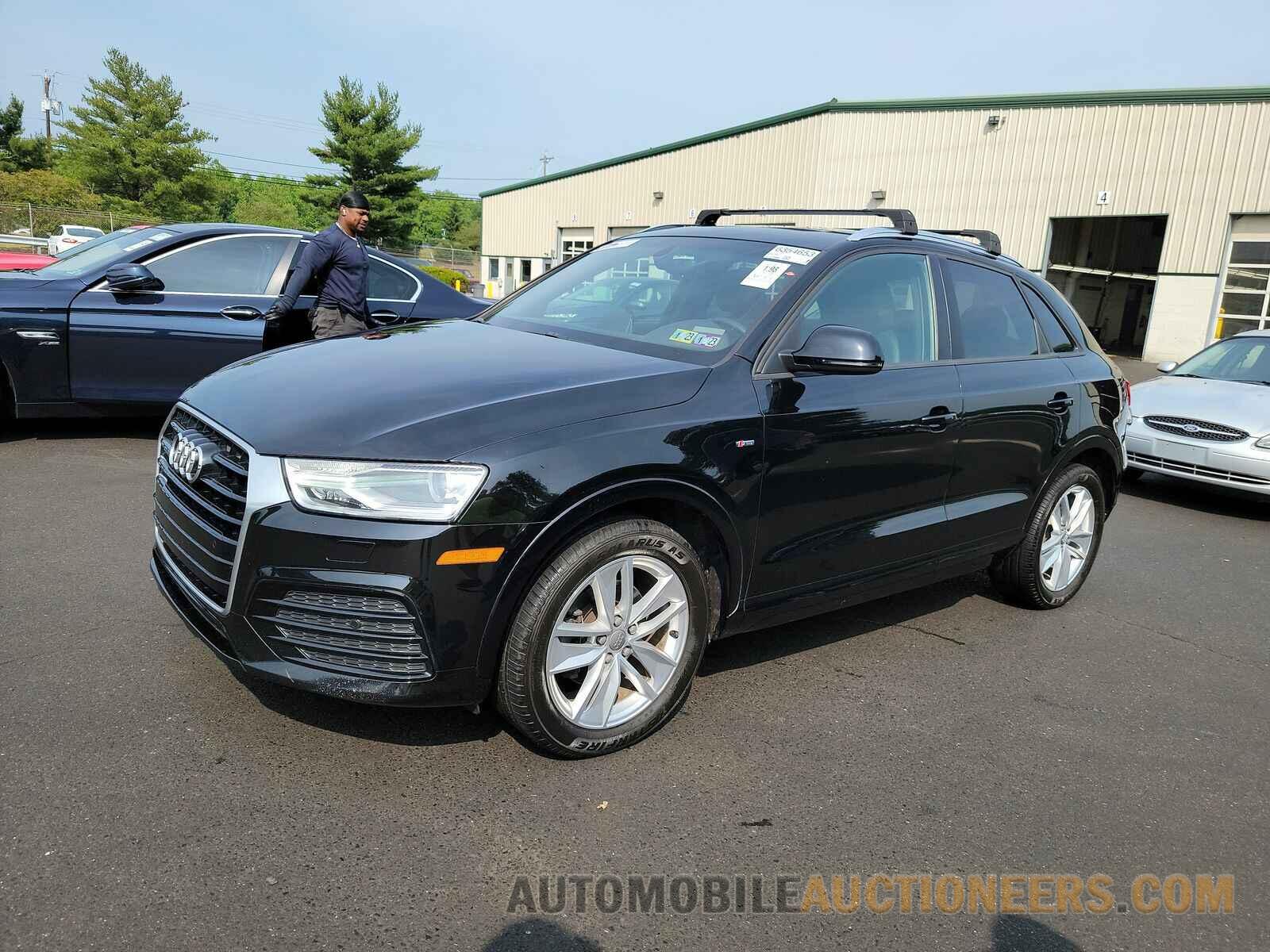 WA1ECCFS8JR027977 Audi Q3 2018