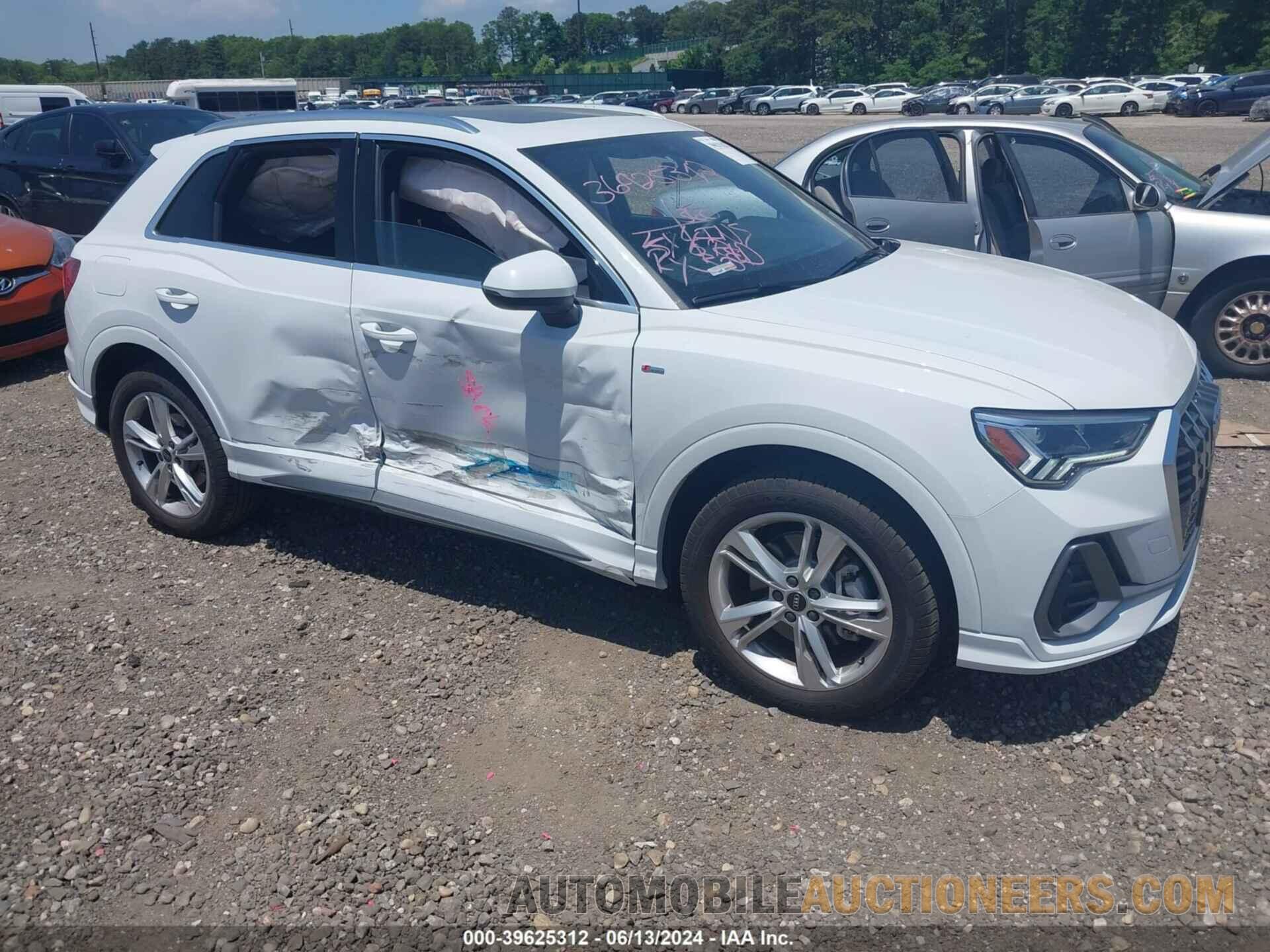 WA1EECF30R1049145 AUDI Q3 2024