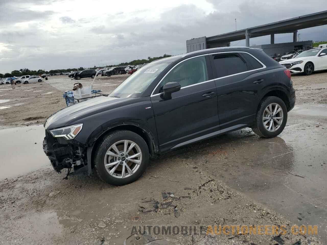 WA1EECF32P1065764 AUDI Q3 2023