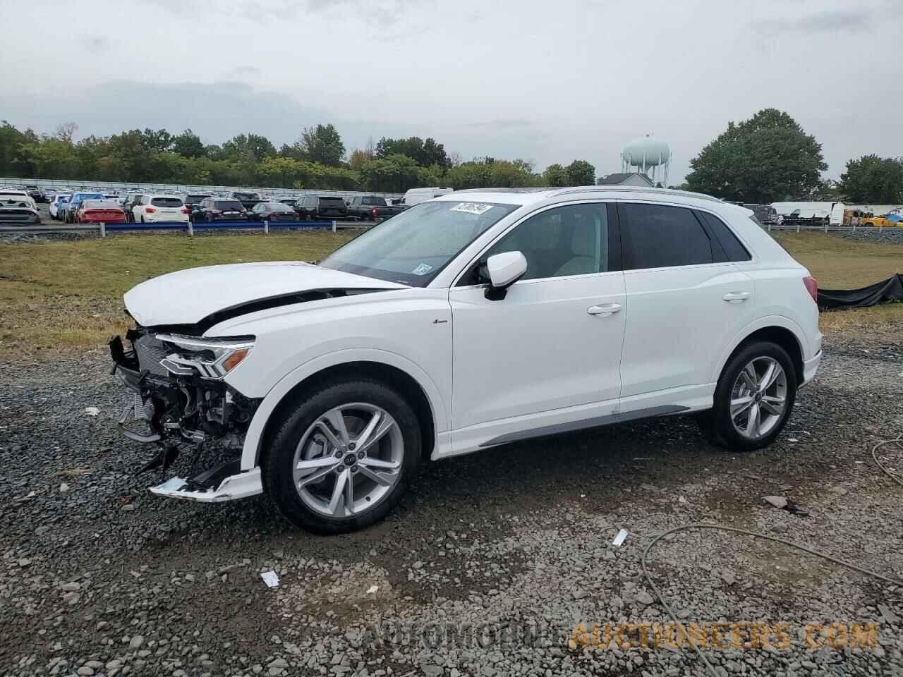 WA1EECF32R1160151 AUDI Q3 2024