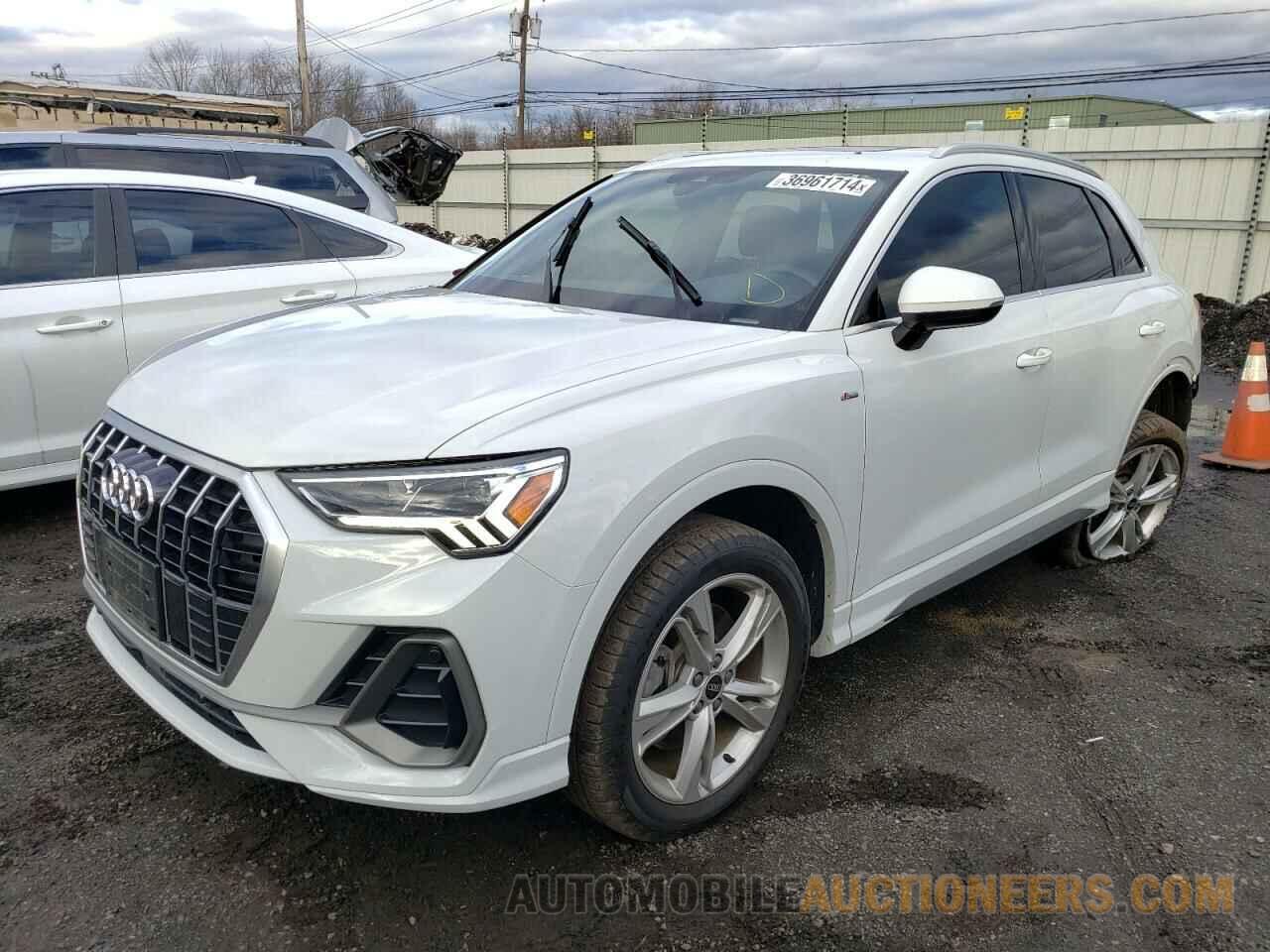 WA1EECF35M1046525 AUDI Q3 2021