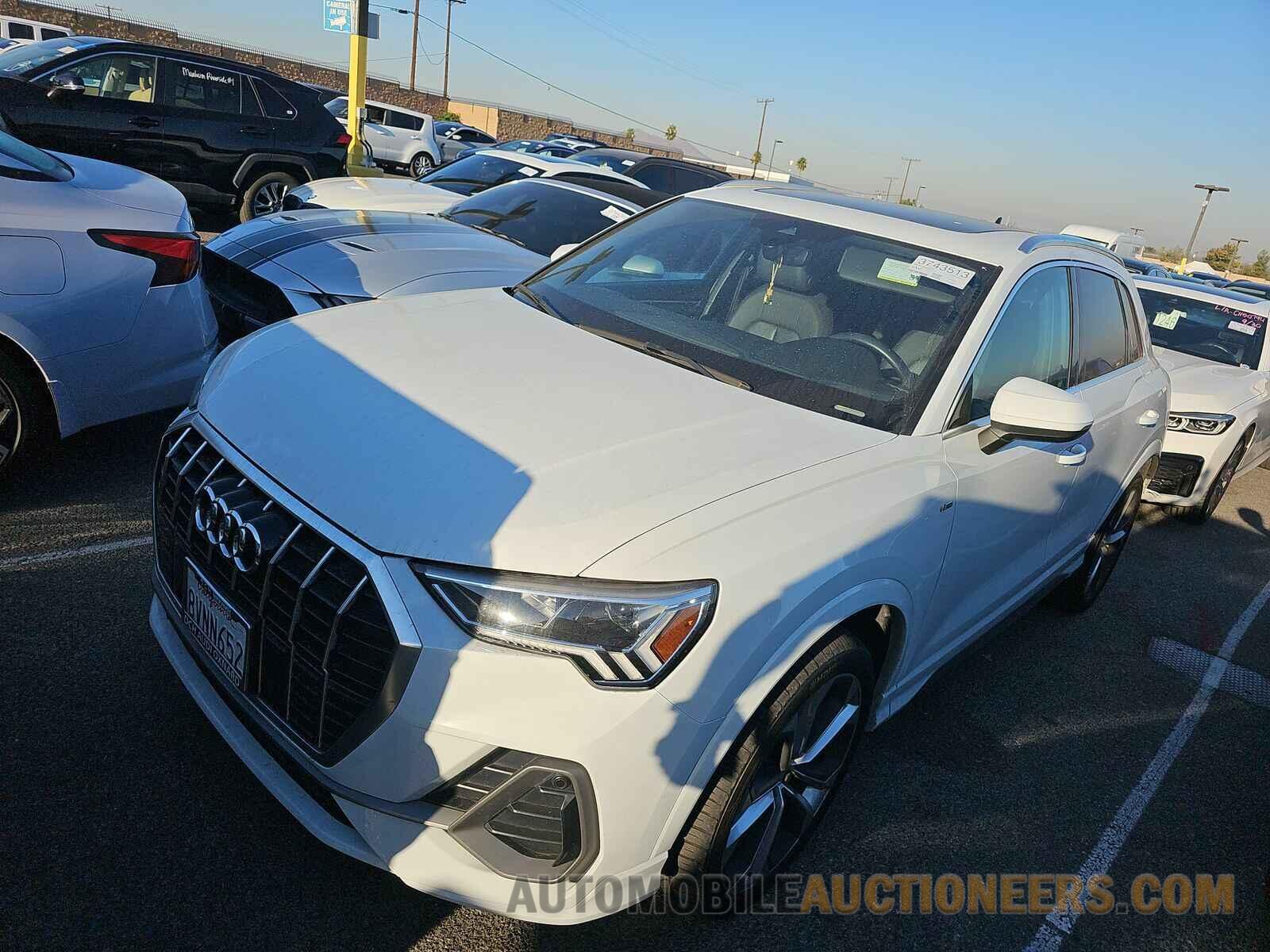 WA1EECF36M1036022 Audi Q3 2021