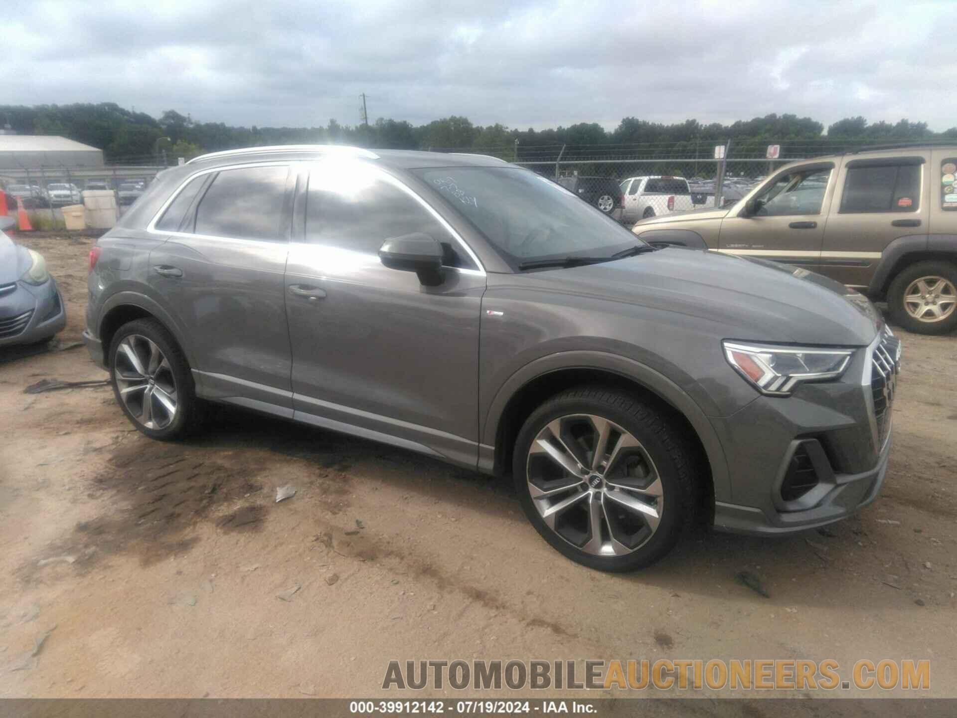 WA1EECF37K1067454 AUDI Q3 2019