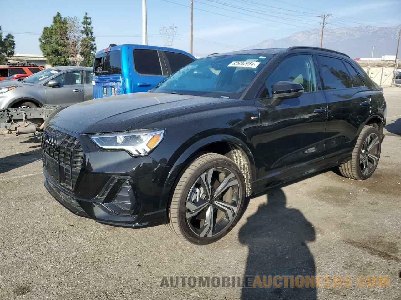 WA1EECF37R1121717 AUDI Q3 2024