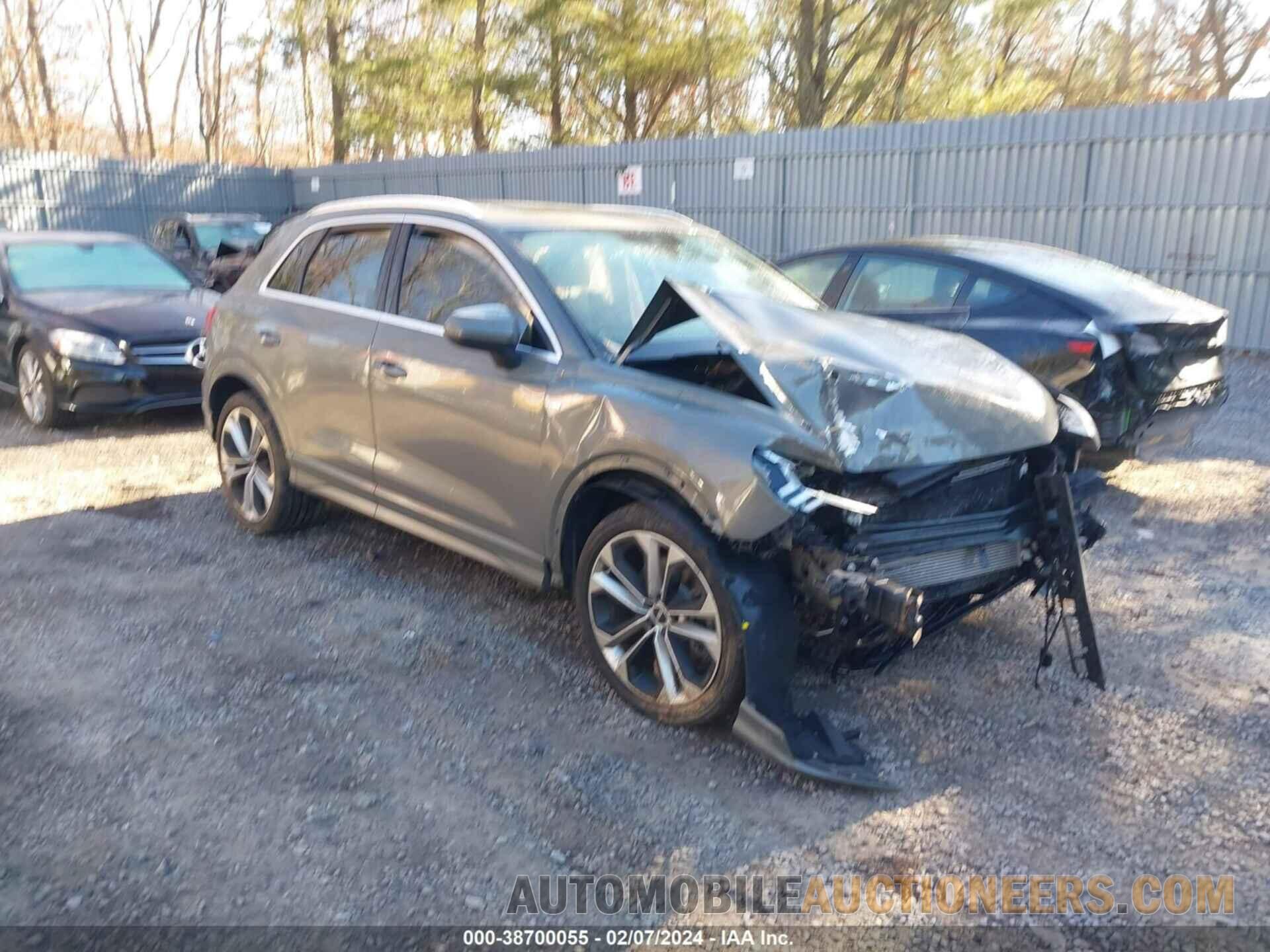 WA1EECF38K1072744 AUDI Q3 2019