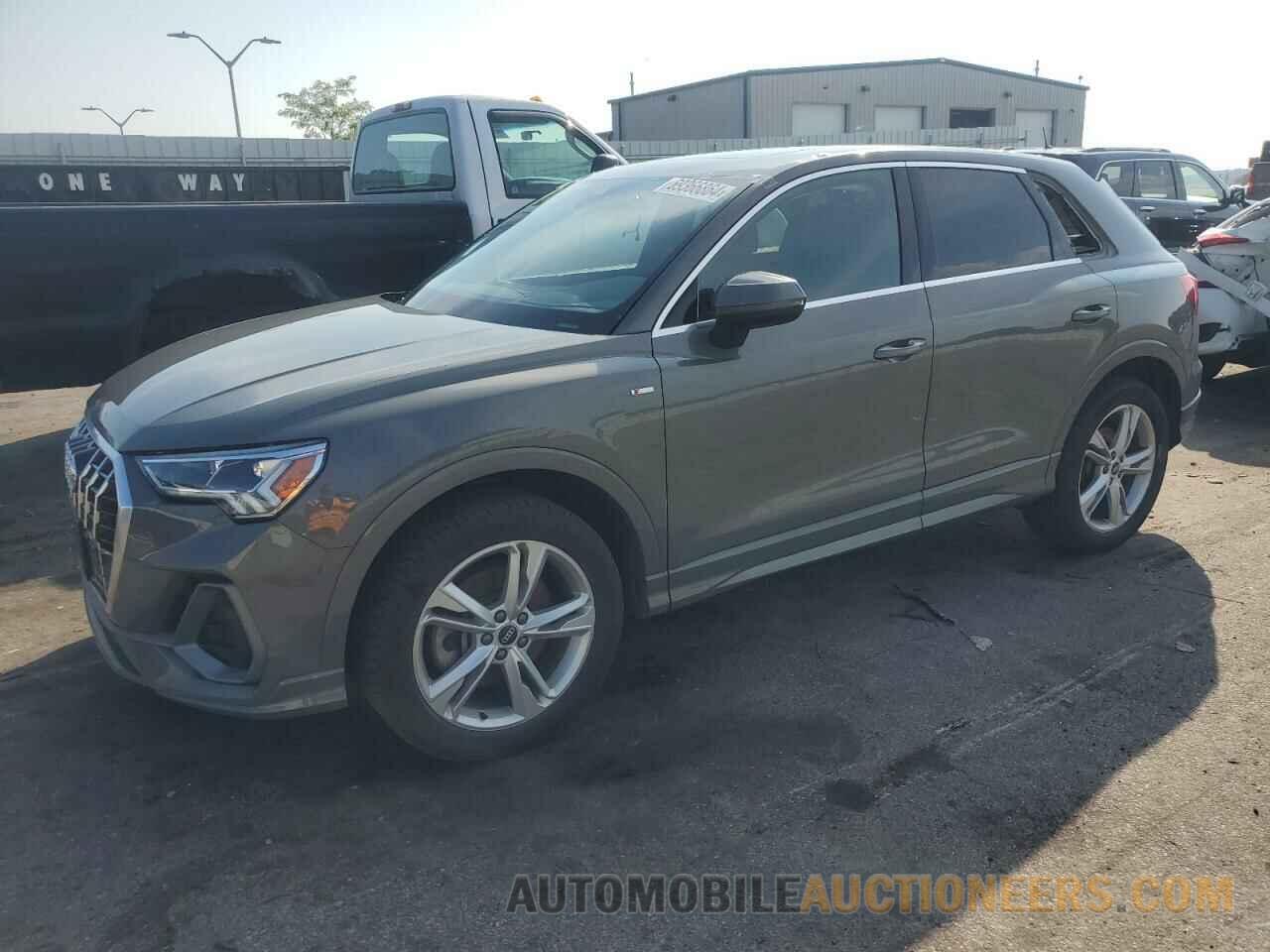 WA1EECF38M1031923 AUDI Q3 2021