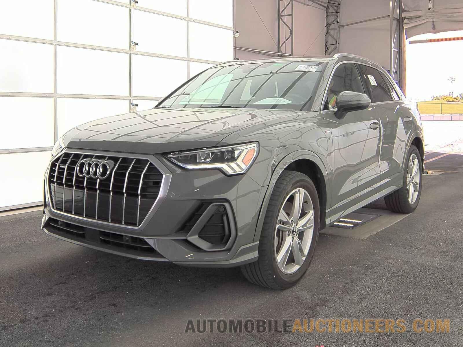 WA1EECF38M1102571 Audi Q3 2021