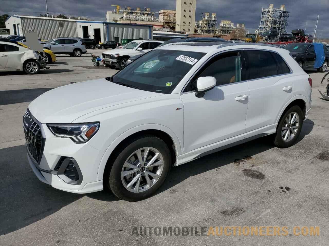 WA1EECF38R1020573 AUDI Q3 2024