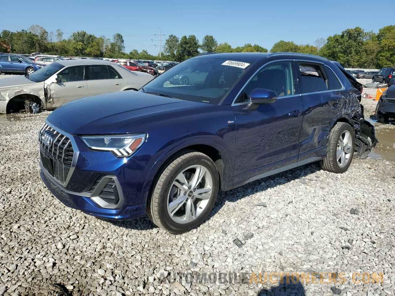 WA1EECF3XR1053378 AUDI Q3 2024