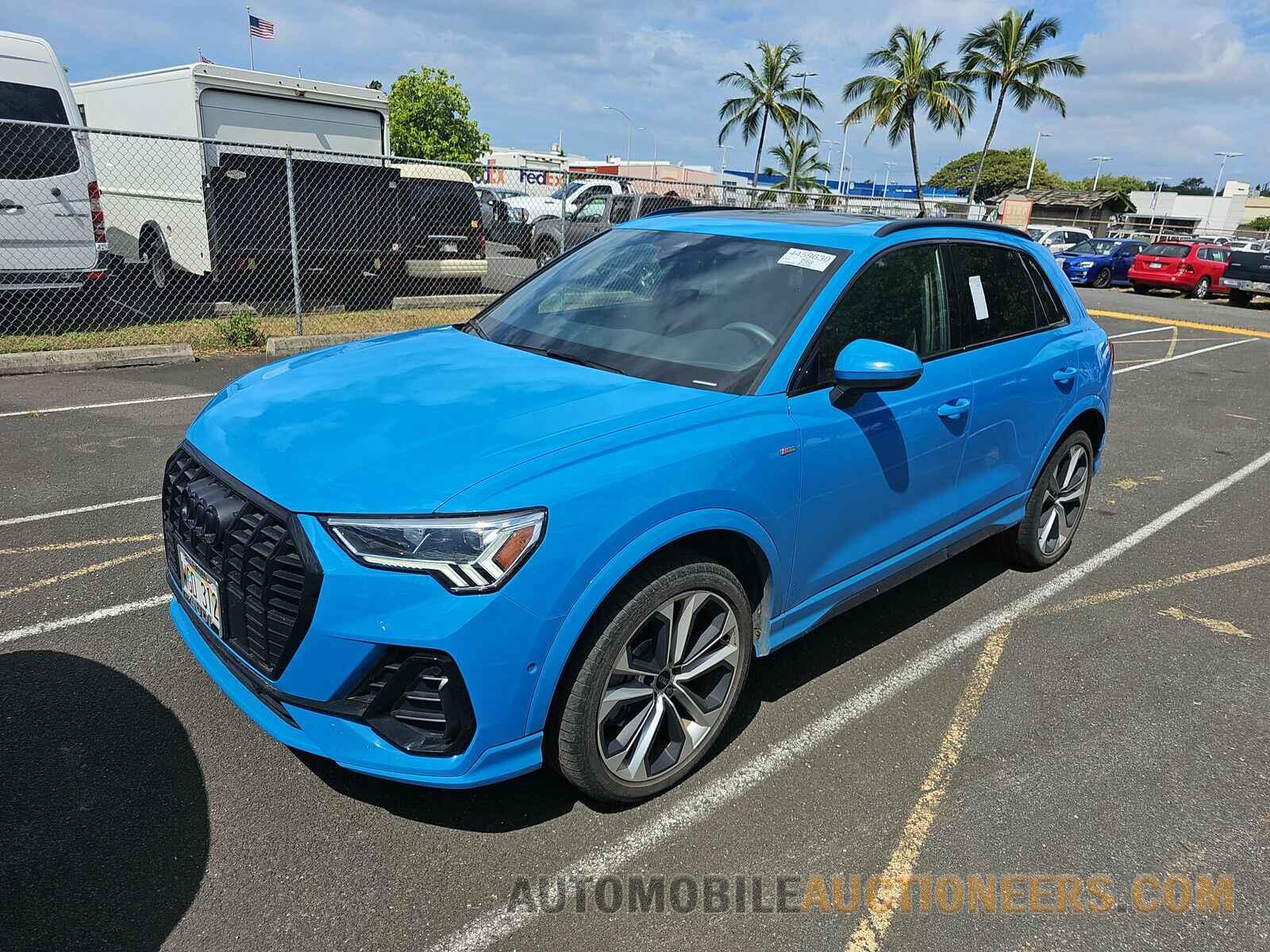 WA1EEDF35M1144010 Audi Q3 2021