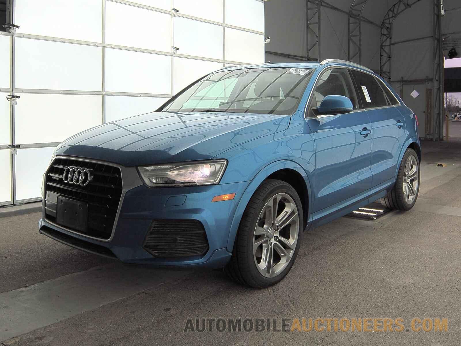 WA1EFCFS0GR005858 Audi Q3 2016