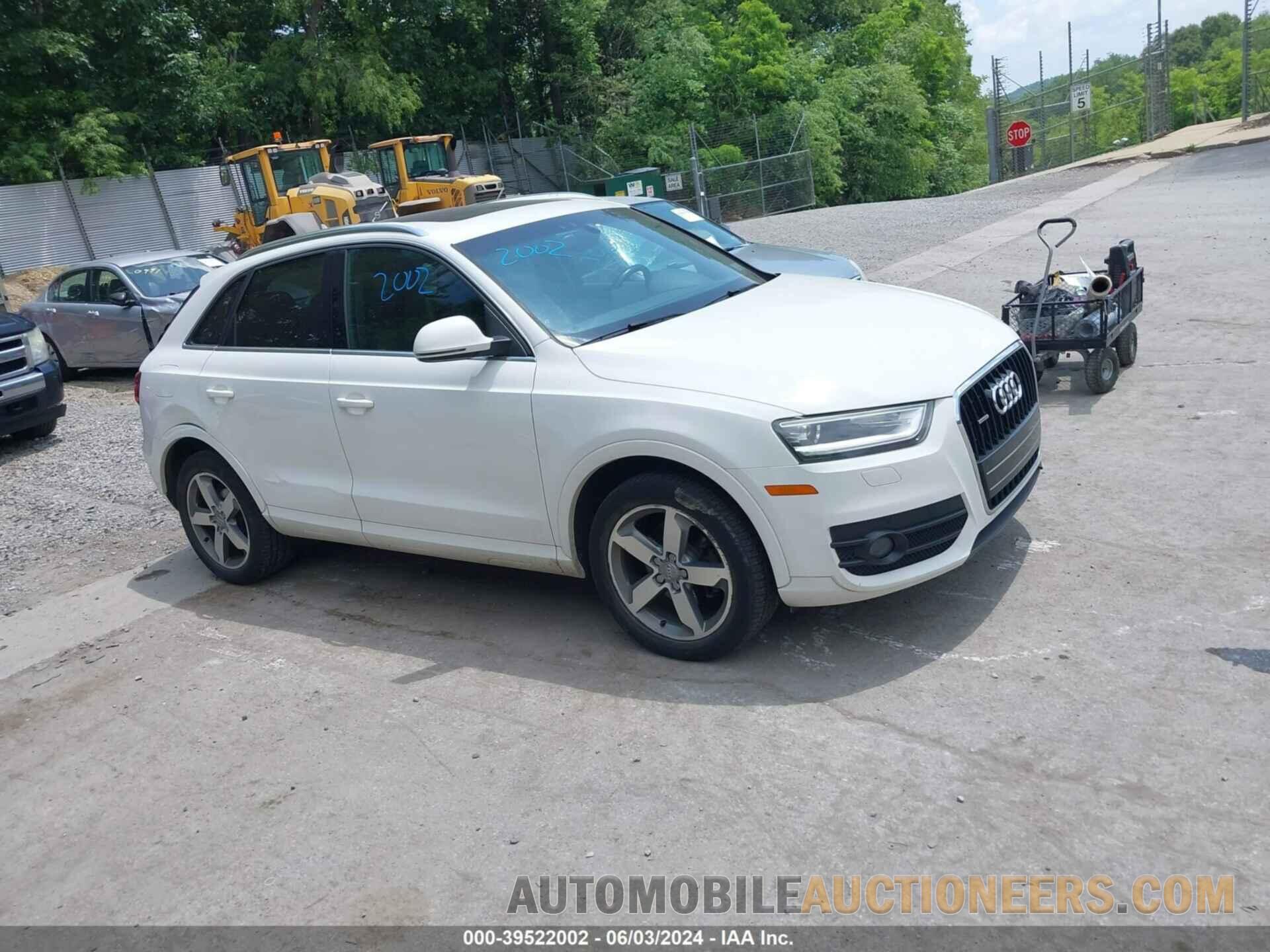 WA1EFCFS8FR008683 AUDI Q3 2015