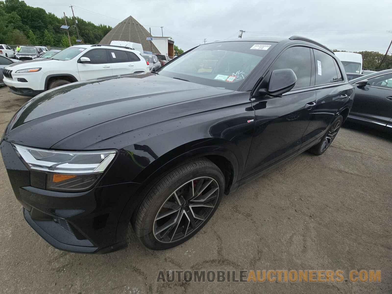 WA1EVAF14MD044279 Audi Q8 2021