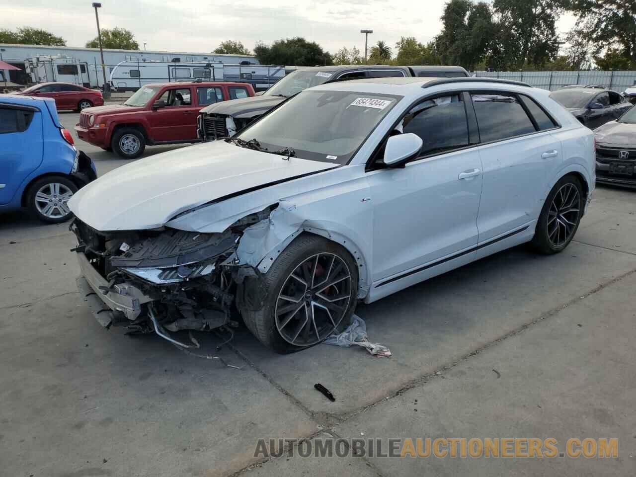 WA1EVAF17KD033533 AUDI Q8 2019