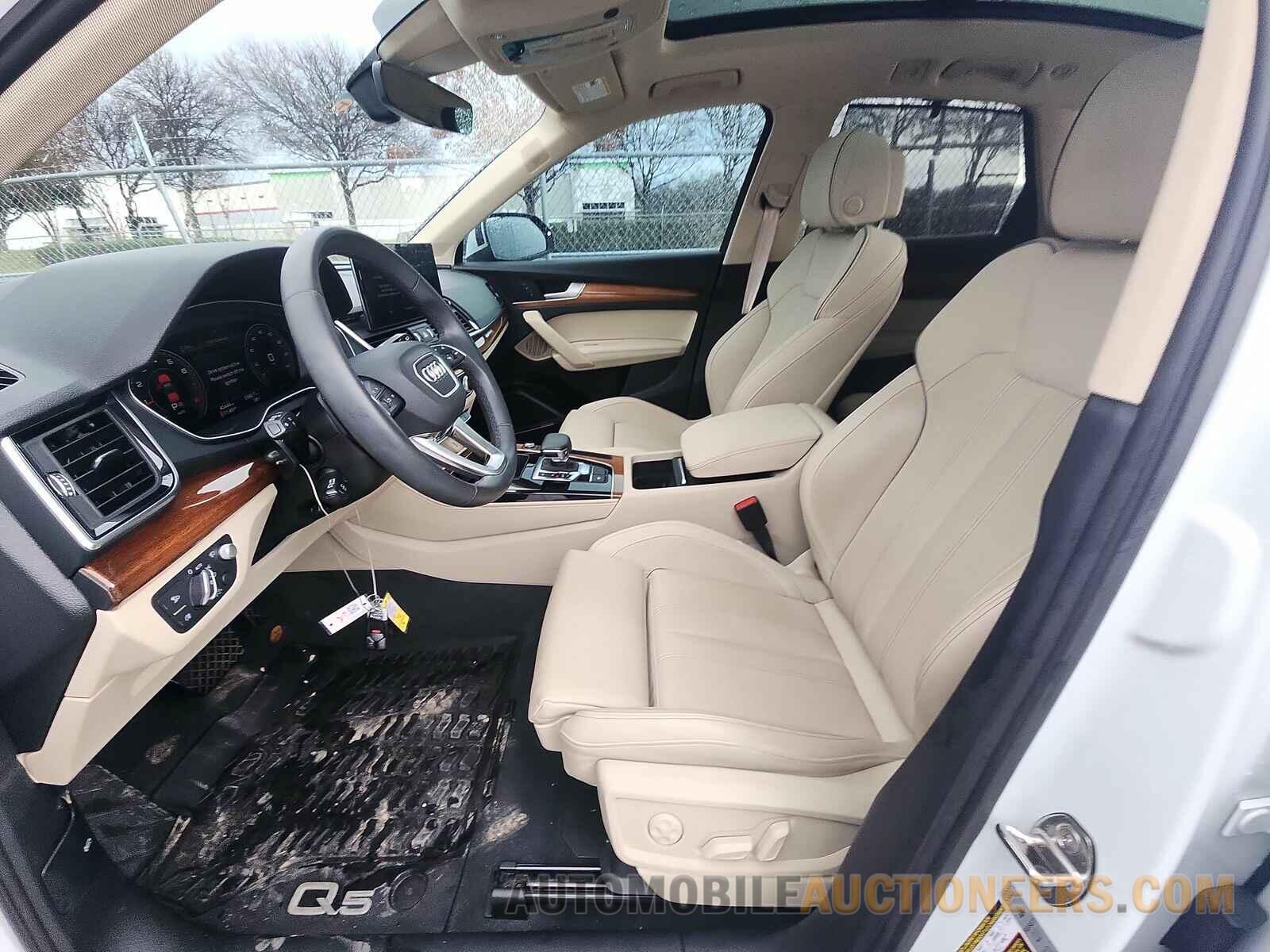 WA1FAAFY6P2008283 Audi Q5 2023